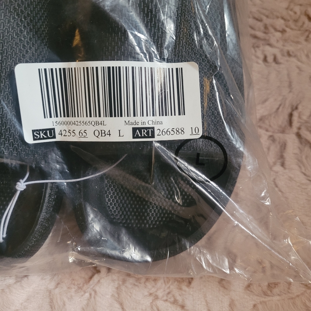Pink Victoria Secrets Pillow Slides Large Black - Picture 4 of 4